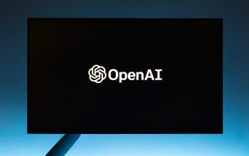 Perseteruan Raksasa Teknologi Memanas Apple Seret OpenAI ke Pengadilan Federal Perseteruan Raksasa Teknologi Memanas Apple Seret OpenAI ke Pengadilan Federal