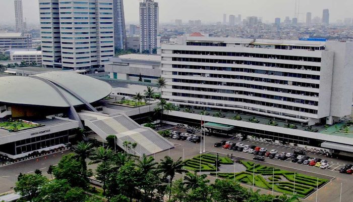 Kemenangan Telak Konsumen! Komisi I DPR Siap Kawal Ketat Aturan Kuota Tetap Aktif
