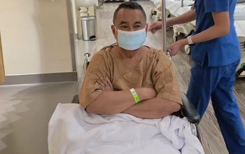 Tampil Pakai Kursi Roda Lalu Mundur dari Kasus Eks Jampidsus, Ada Apa dengan Hotman Paris? Tampil Pakai Kursi Roda Lalu Mundur dari Kasus Eks Jampidsus, Ada Apa dengan Hotman Paris?