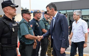 67 Migran Tewas, Spanyol Pasang Penghalang Laut di Perbatasan Ceuta