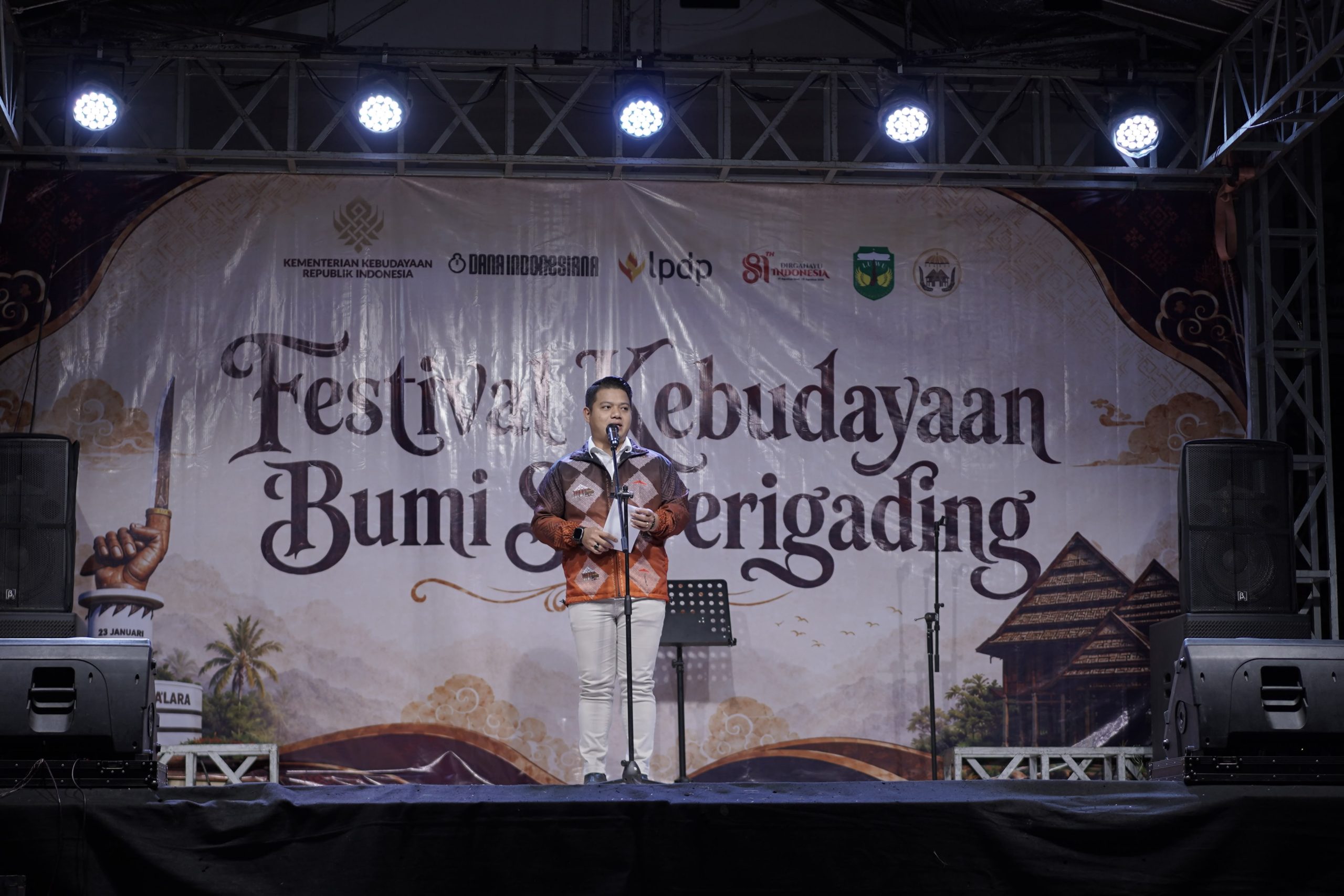 Wakil Bupati Luwu Buka Festival Kebudayaan Bumi Sawerigading 2026
