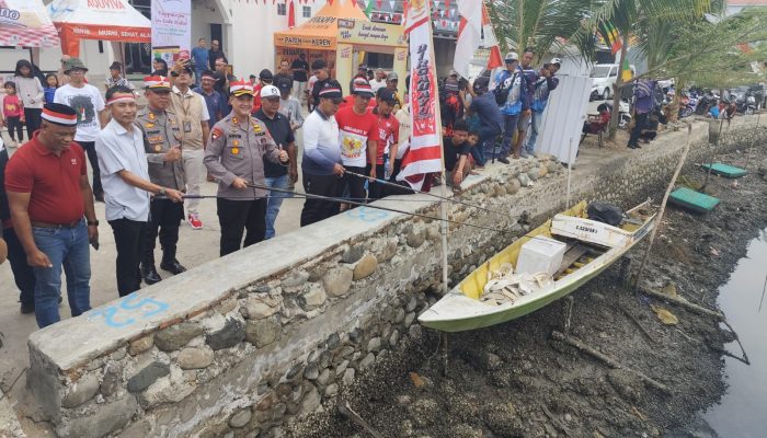 Serunya Warga Palopo Rayakan HUT RI dengan Lomba Mancing Ikan Baronang yang Penuh Kejutan
