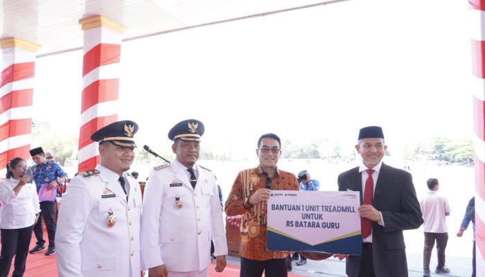 HUT ke-81 RI, Pemkab Luwu Serahkan Penghargaan dan Bantuan Kesehatan