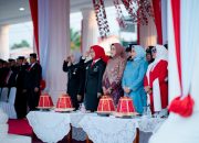 Pejabat dan Pelajar Ikuti Upacara Penurunan Bendera di Kota Palopo