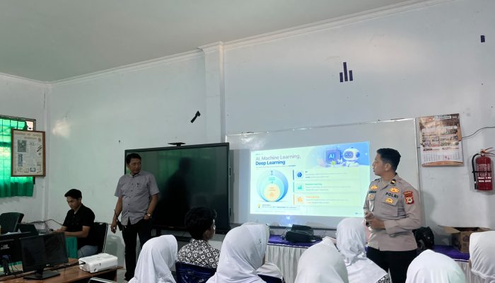 Polres Palopo Edukasi Pelajar SMAN 1 tentang Pemanfaatan AI