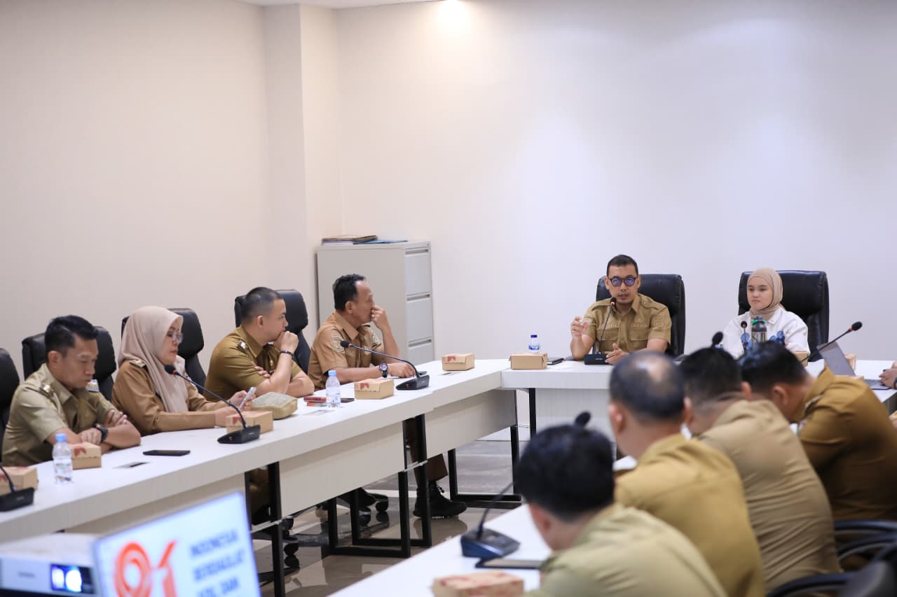 Pemkot Makassar Percepat Digitalisasi Retribusi Sampah melalui Lontara Plus