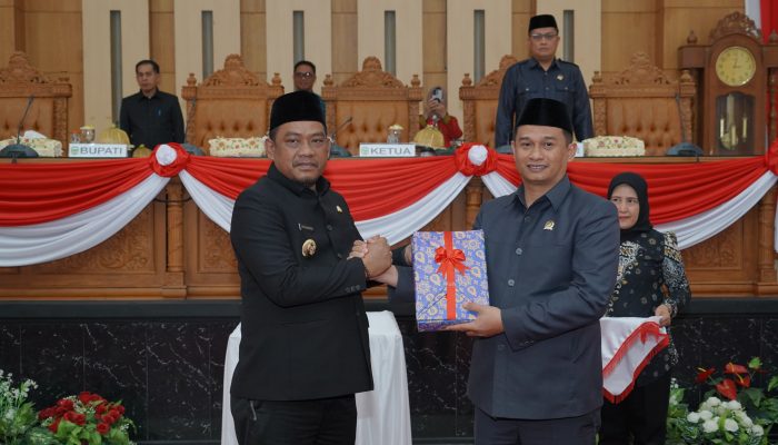 Bupati Patahudding Serahkan KUPA-PPAS Perubahan 2026, Tekankan Anggaran Pro-Rakyat