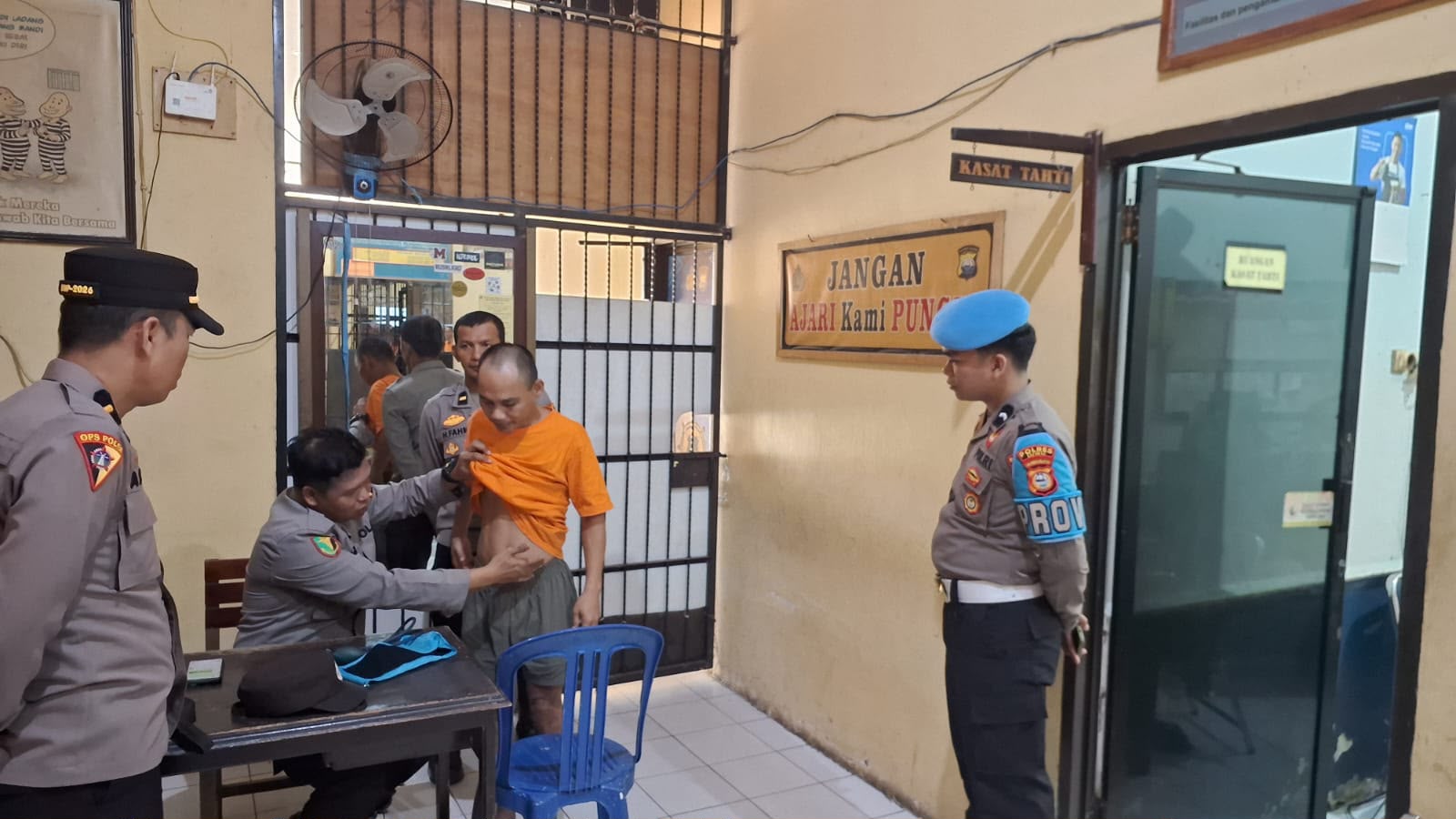 Polres Luwu Periksa Kesehatan Tahanan, AKBP Andrias Tekankan Pendekatan Humanis