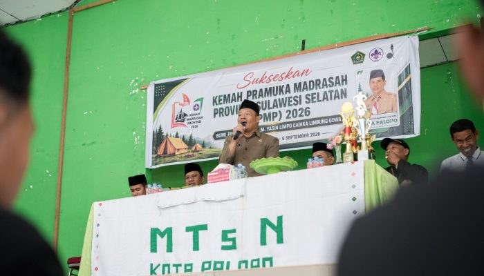 Pemkot Palopo Lepas 50 Peserta Kemah Pramuka Madrasah ke Gowa