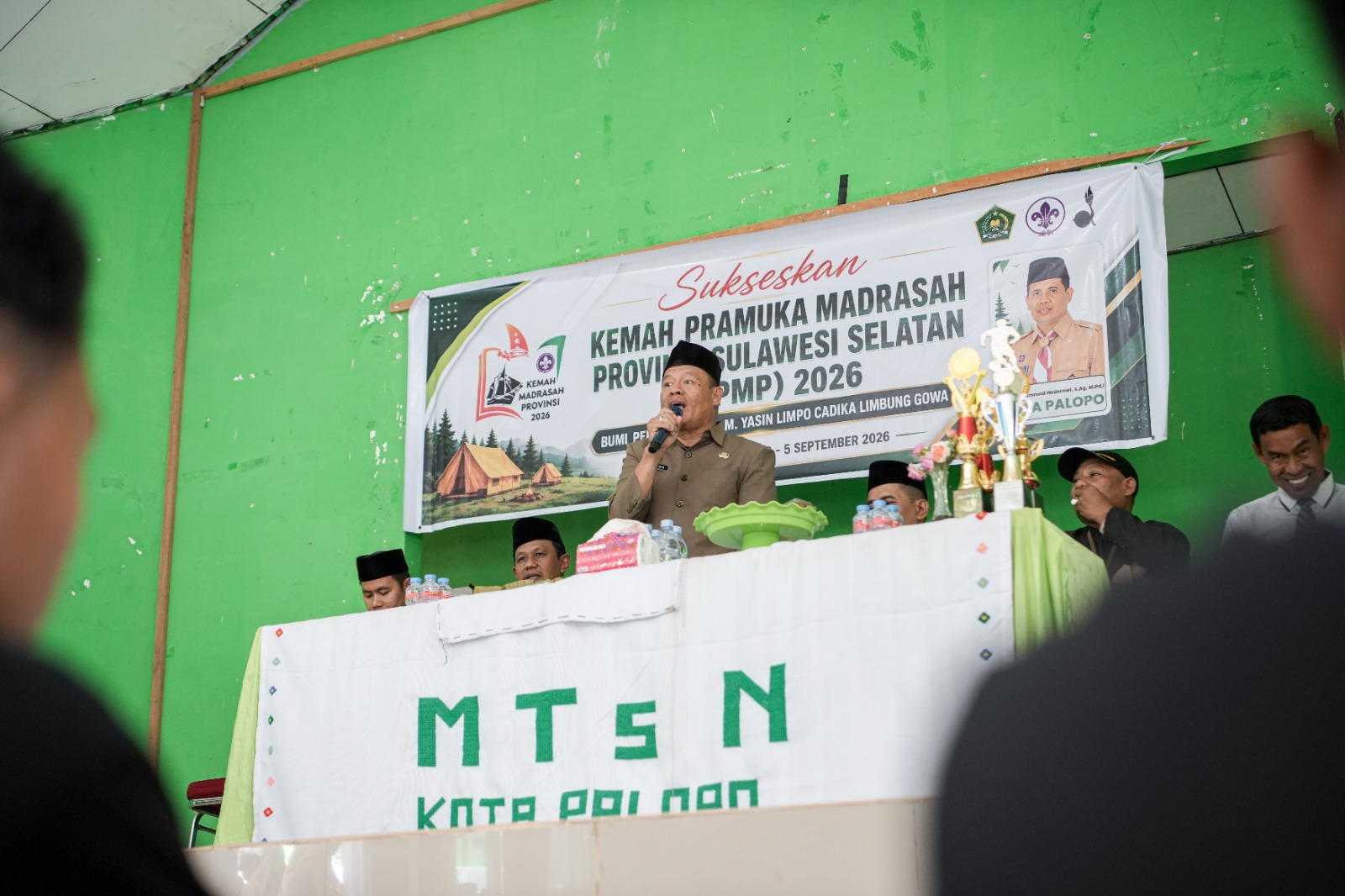 Pemkot Palopo Lepas 50 Peserta Kemah Pramuka Madrasah ke Gowa