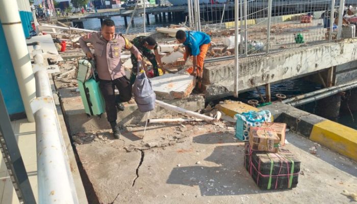 Gempa M7,7 di NTT Tewaskan 38 Orang, Ribuan Warga Mengungsi
