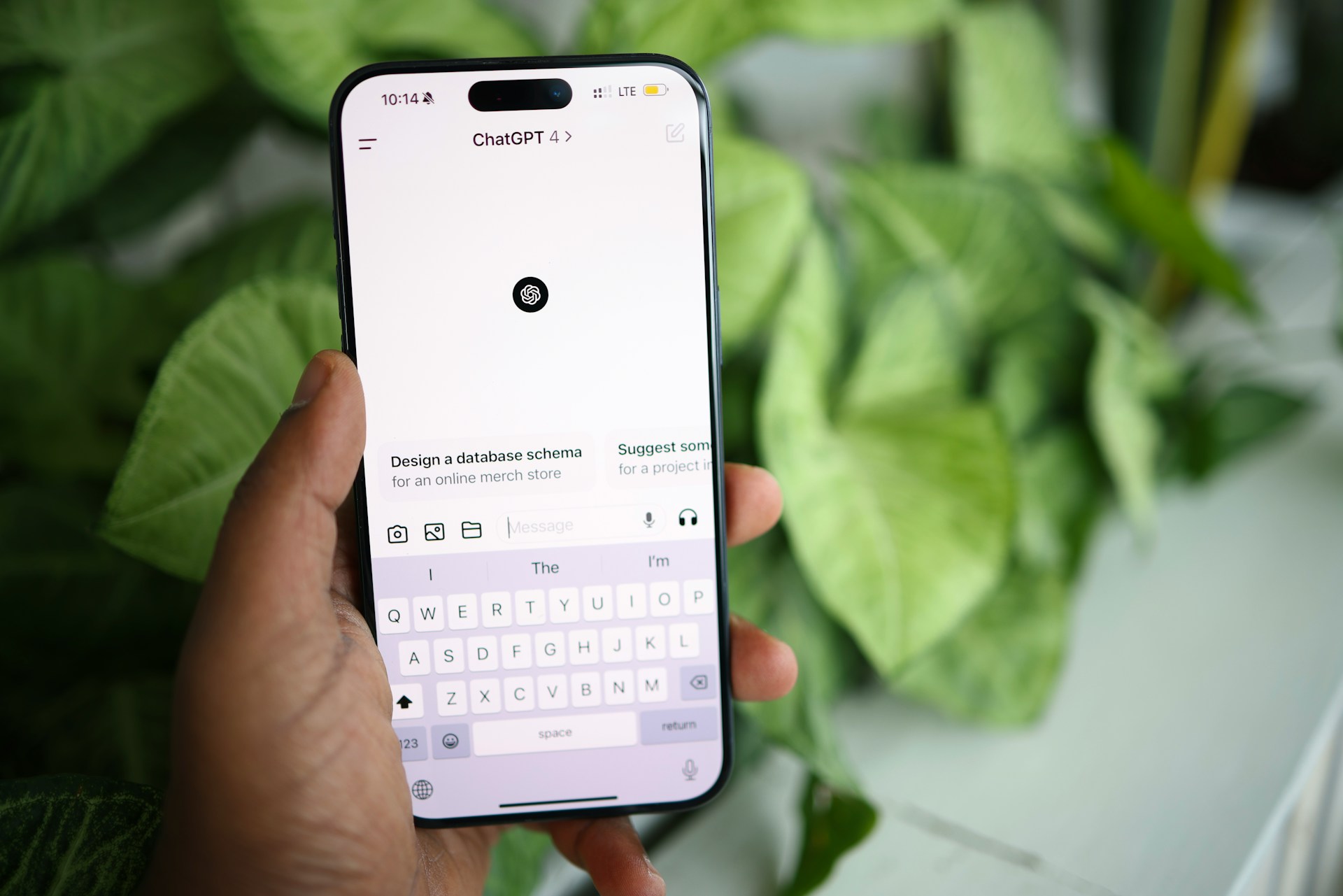 Data Terbaru Tunjukkan ChatGPT Masih Pimpin Penggunaan AI di Indonesia