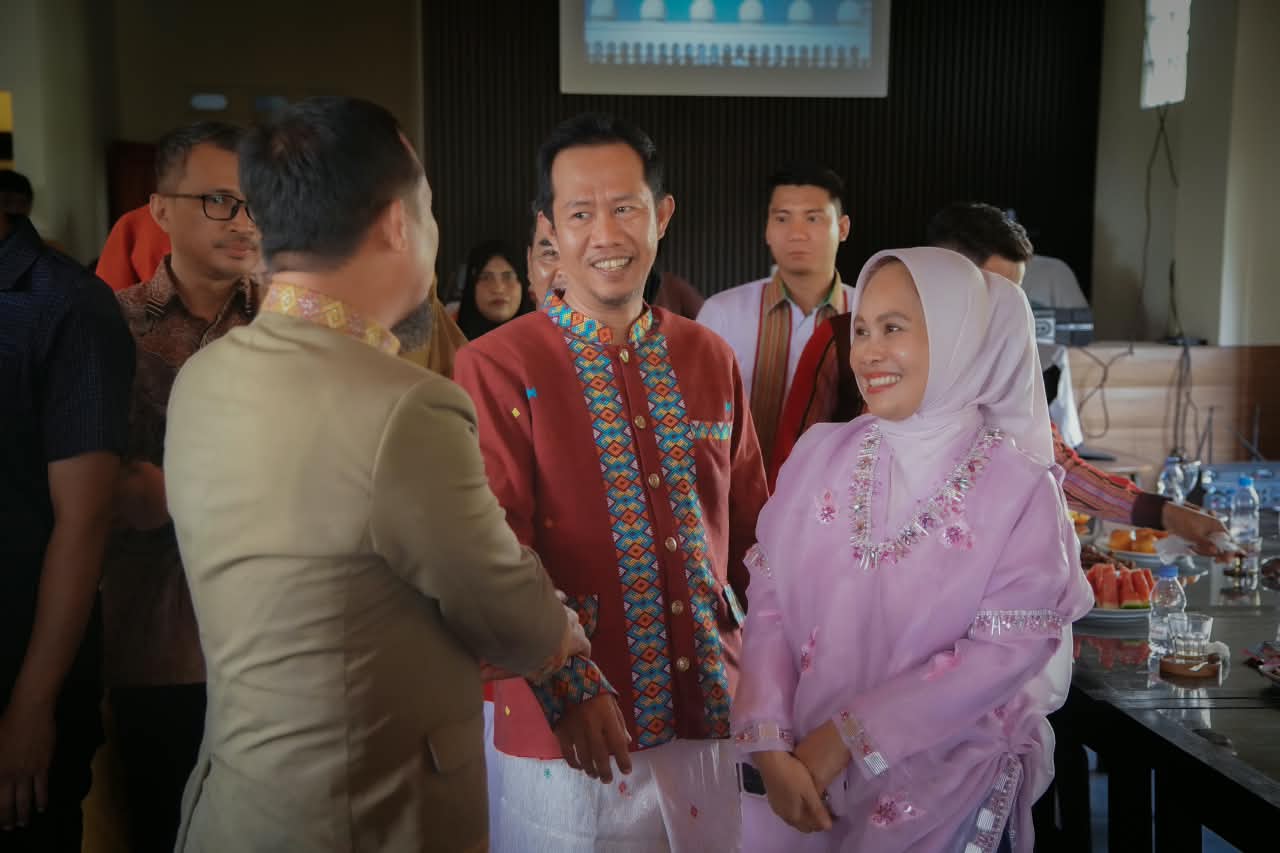 Wali Kota Palopo Hadiri HUT ke-69 Tana Toraja, Pemprov Sulsel Salurkan Bantuan Rp7 Miliar