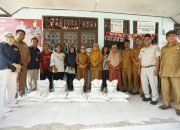 Wali Kota Palopo Salurkan Beras CPPD kepada 2.495 KPM di Kecamatan Bara
