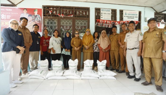 Wali Kota Palopo Salurkan Beras CPPD kepada 2.495 KPM di Kecamatan Bara