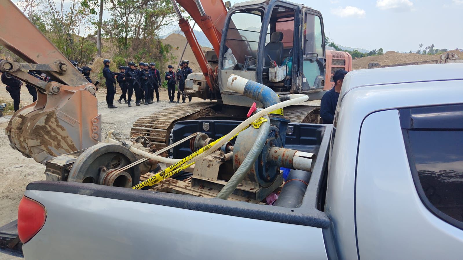 Aparat Gabungan Amankan Tiga Ekskavator Diduga Terkait PETI di Luwu