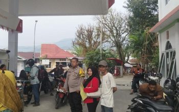 Polisi Kawal Distribusi BBM untuk Nelayan di SPBU Sawerigading Palopo