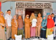 1.875 Penerima di Wara Utara Dapat Bantuan Beras, Naili Trisal Turun Langsung 1.875 Penerima di Wara Utara Dapat Bantuan Beras, Naili Trisal Turun Langsung