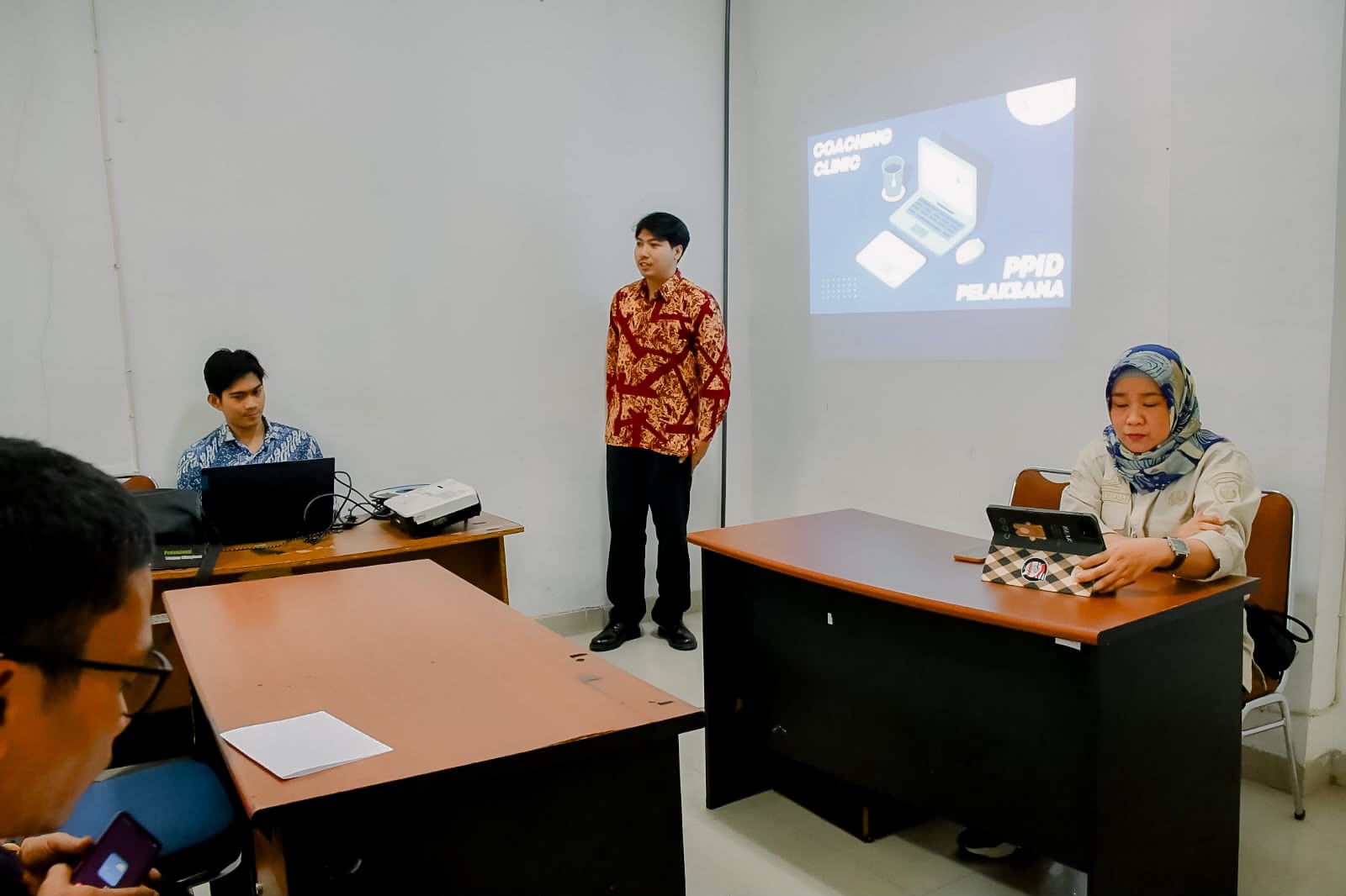 DPMPTSP Palopo Dapat Coaching Clinic Pengelolaan Informasi Publik