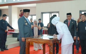93 Pejabat Pemkab Luwu Dilantik, Patahudding: Birokrasi Harus Melayani