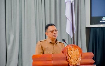 Palopo Kaji Produksi Rumput Laut di Laut dan Tambak Bersama Unhas