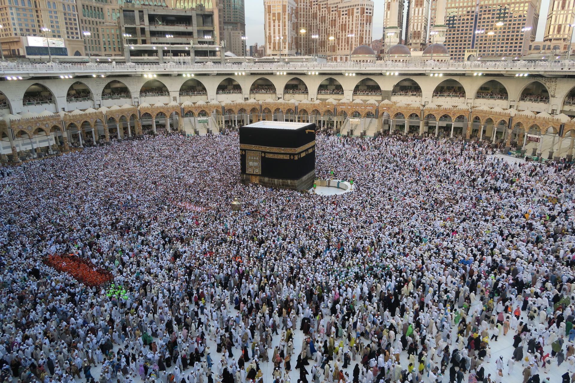 Dari 3.631 Biro Umrah Terdaftar, Separuhnya Tak Aktif