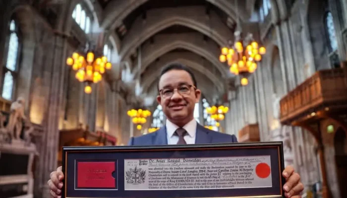 Terima Penghargaan di London, Anies Baswedan Ingin Perkuat Kerja Sama Antar Kota