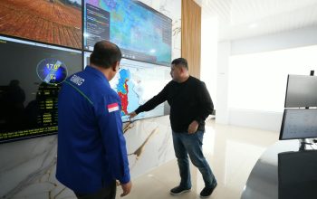 Pantau Kondisi Udara di BMKG, Munafri Arifuddin Fokus Cari Solusi Kabut Asap