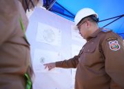 Tinjau Pembangunan Stadion Untia, Munafri Minta Kontraktor Libatkan Warga Setempat