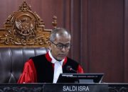 Malam Ini MK Bacakan Putusan Gugatan Syarat Pendidikan Gibran Malam Ini MK Bacakan Putusan Gugatan Syarat Pendidikan Gibran