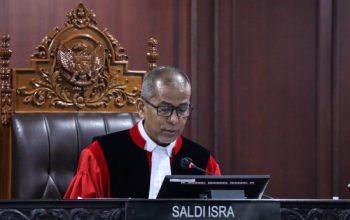 Malam Ini MK Bacakan Putusan Gugatan Syarat Pendidikan Gibran